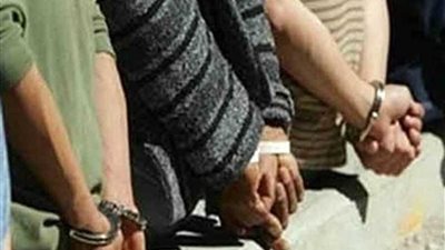 القبض على ٣ متهمين بتهمة الانتماء إلى تنظيم 