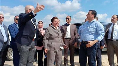 محافظ البحيرة ونائب وزير الإسكان يتفقدان أعمال تطوير مدينة رشيد