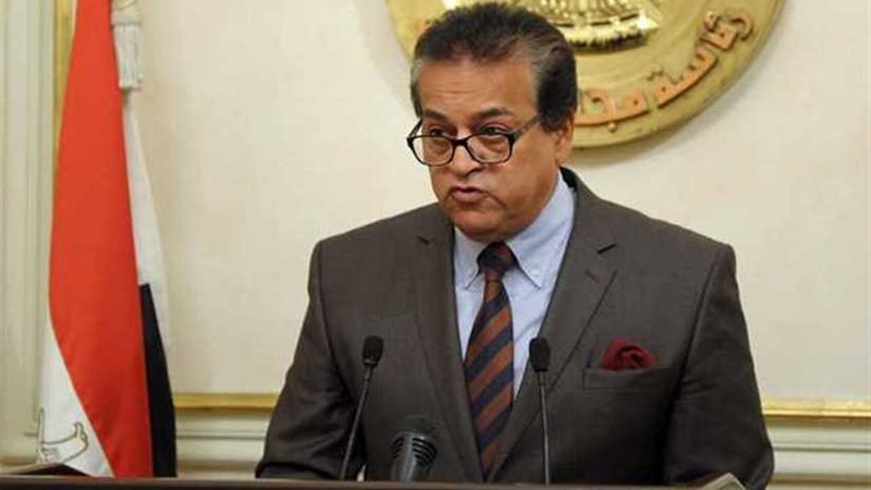 تعيين عمداء جدد بكليات