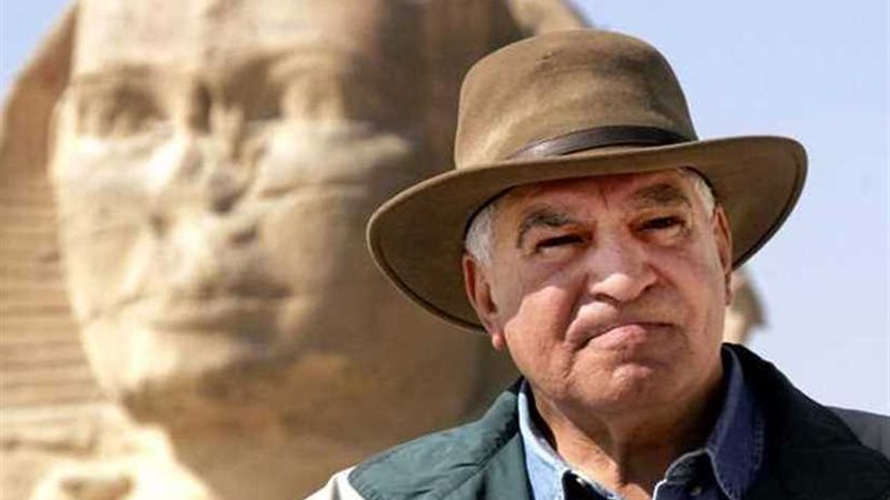 تكريم زاهى حواس مع