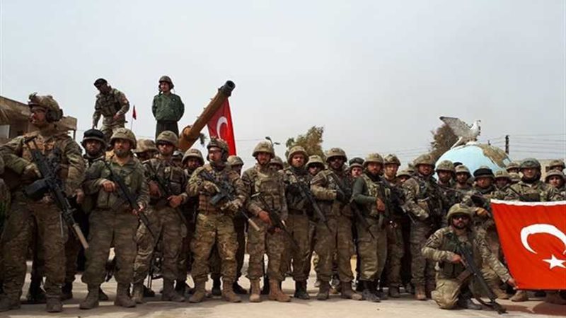 فصل 40 ألف عسكري