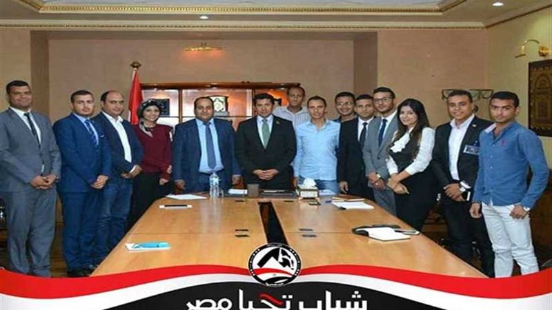 وزير الرياضة يلتقي