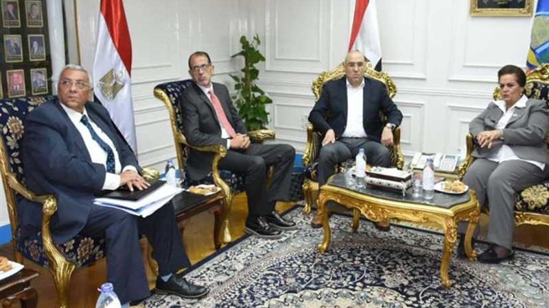 محافظ البحيرة تستقبل