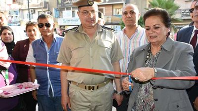 نادية عبده تفتتح معرض خضروات ولحوم بأرض المعارض بدمنهور