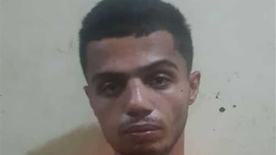 القبض على عاطل سرق الموبايل ثم ساوم مالكه في حلوان