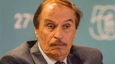 عزت العلايلي: 