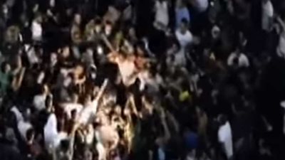 مواجهات عنيفة بين الشرطة ومتظاهرين برومانيا (فيديو)