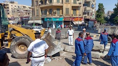 رفع الحواجز بمحيط قسم السيدة زينب لتحقيق السيولة المرورية