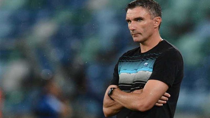 كارتيرون يعلن قائمة