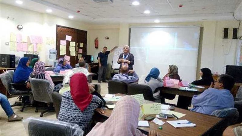 استمرار تدريب معلمي