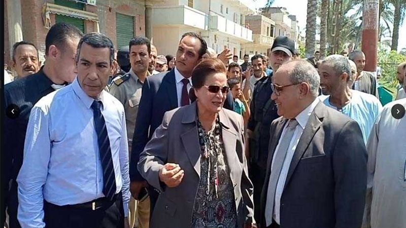 محافظ البحيرة تتفقد