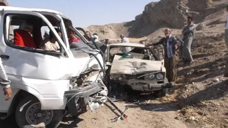 مصرع وإصابة 12 شخصًا