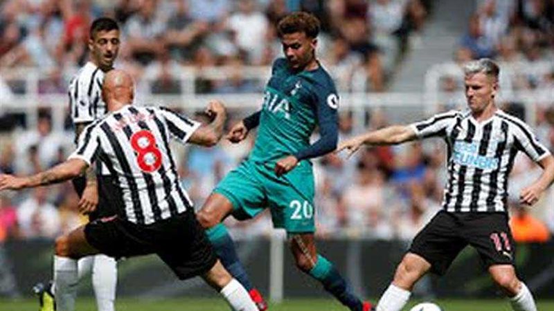 توتنهام يفوز على