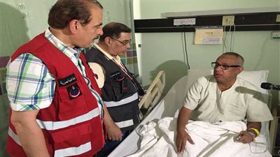 بعثة الحج الطبية تتفقد صحة الحجاج المصريين المحتجزين بمستشفى النور بمكة