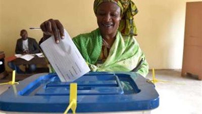 مراكز الاقتراع في مالي تفتح أبوابها أمام الناخبين في جولة الإعادة للانتخابات الرئاسية