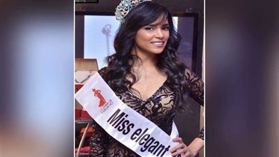 ملكة الأناقة سمر فؤاد تدعم 