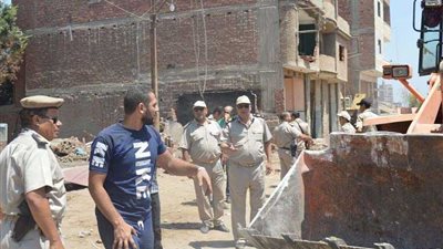 حملة لإزالة التعديات على أملاك الدولة في المحلة