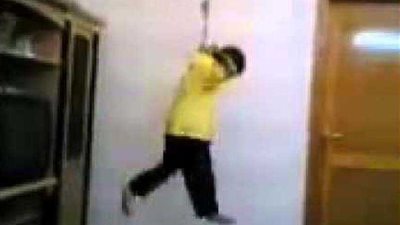 طفل يشنق نفسه بسبب طرده من العمل بكرداسة