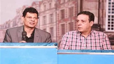 مسرحيون يناقشون أطفال عرض 