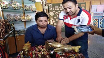 ورشة نقش وتكفيت نحاس لطلاب المعهد العالي للفنون التطبيقية بالمتحف المصري