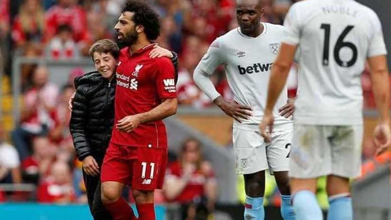 بالصور.. صلاح ينال