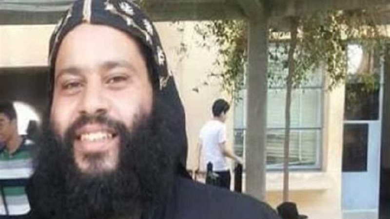 الراهب المشلوح يقوم