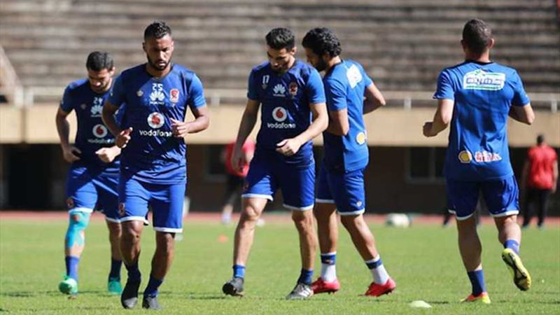 الأهلي يستعد لبطل
