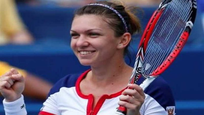 الرومانية هاليب تواصل