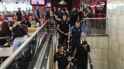 بعثة الأهلي تصل تونس برئاسة الخطيب.. واستقبال خاص لـ