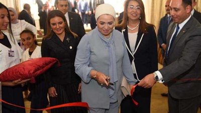 حرم رئيس الجمهورية تؤكد ضرورة التوسع في رعاية الفئات الأولى بالرعاية