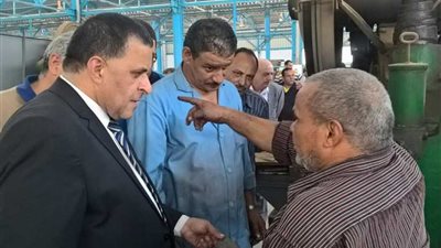 رئيس هيئة السكة الحديد يتفقد ورش العباسية