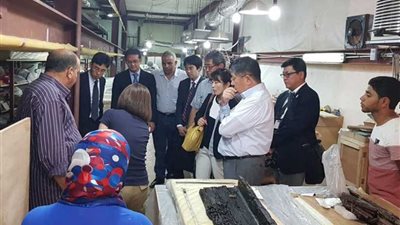 وفد دبلوماسي ياباني يزور مشروع مركب 