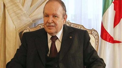 15 حزبا جزائريا تطالب الرئيس بوتفليقة بالترشح لفترة رئاسية جديدة