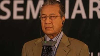 رئيس وزراء ماليزيا يؤكد دعمه جهود الصين للحفاظ على السلام والاستقرار الإقليميين