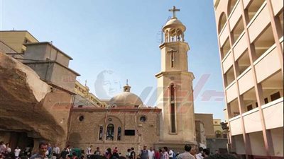 احتفالات وترانيم وصلوات وإشعال الشموع في دير السيدة العذراء بدرنكة.. (فيديو وصور)