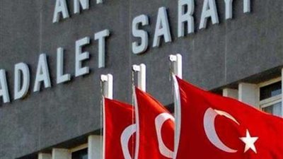 تركيا تطلق سراح جنديين يونانيين محتجزين منذ أشهر