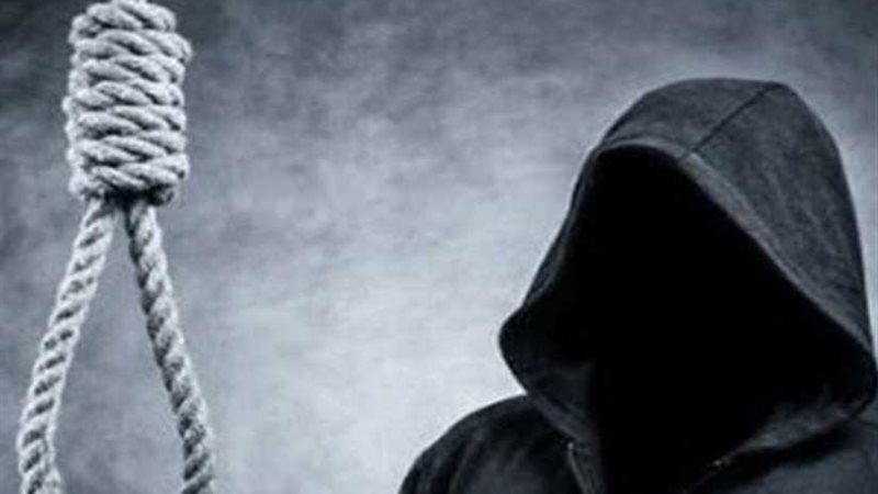 انتحار شاب في مروحة