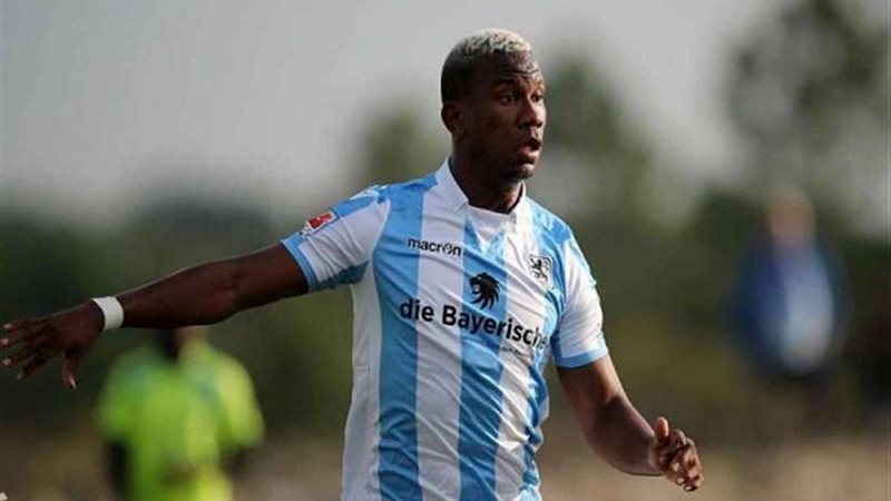 بيراميدز يوافق على