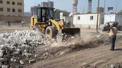 إزالة حالات تعدٍ وإيقاف بناء بمركز بني مزار