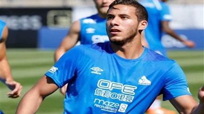 رمضان صبحي ضمن بدلاء هيدرسفيلد أمام مانشستر سيتي