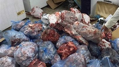 إعدام 2 طن لحوم فاسدة قبل ترويجها في العيد بالقليوبية