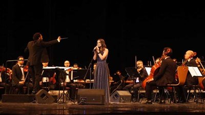 بالصور.. كارمن سليمان تتألق في مكتبة الإسكندرية.. وتعلن عن مفاجأة