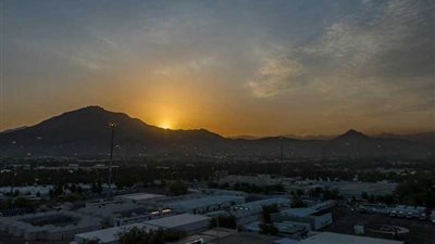 الغيوم تضلل على الحجاج بجبل عرفة في الصيف الحارق..(صور)