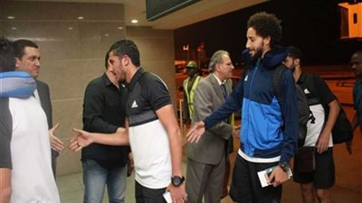 سفير مصر بموزمبيق يودع بعثة المصري في مطار مابوتو