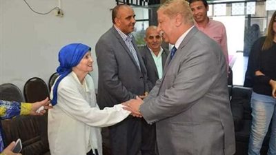 محافظ الإسماعيلية يستقبل المهنئين بعيد الأضحى المبارك