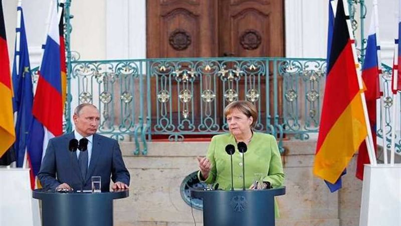 بوتين يدعو من ألمانيا