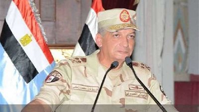 وزير الدفاع يعود من روسيا بعد انتهاء زيارته الرسمية