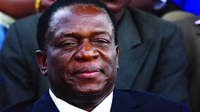 رئيس زيمبابوي يدعو إلى إحلال السلام عقب تأييد فوزه بالانتخابات