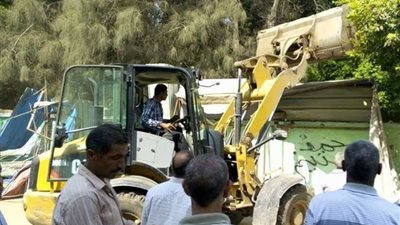 حملة أمنية لإزالة إشغالات شوارع منوف