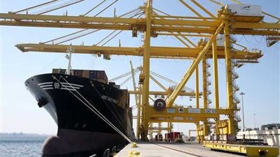 مسؤول إيراني: قطر طلبت زيادة حركة الملاحة البحرية بين البلدين